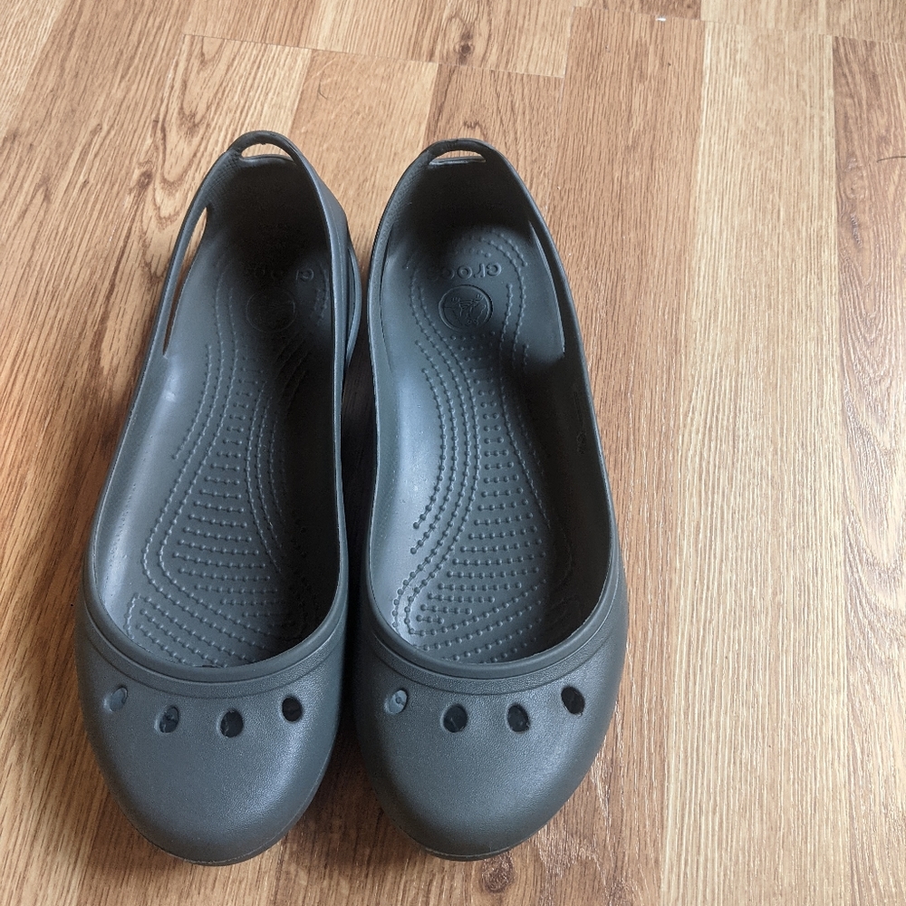 Crocs flats - gray